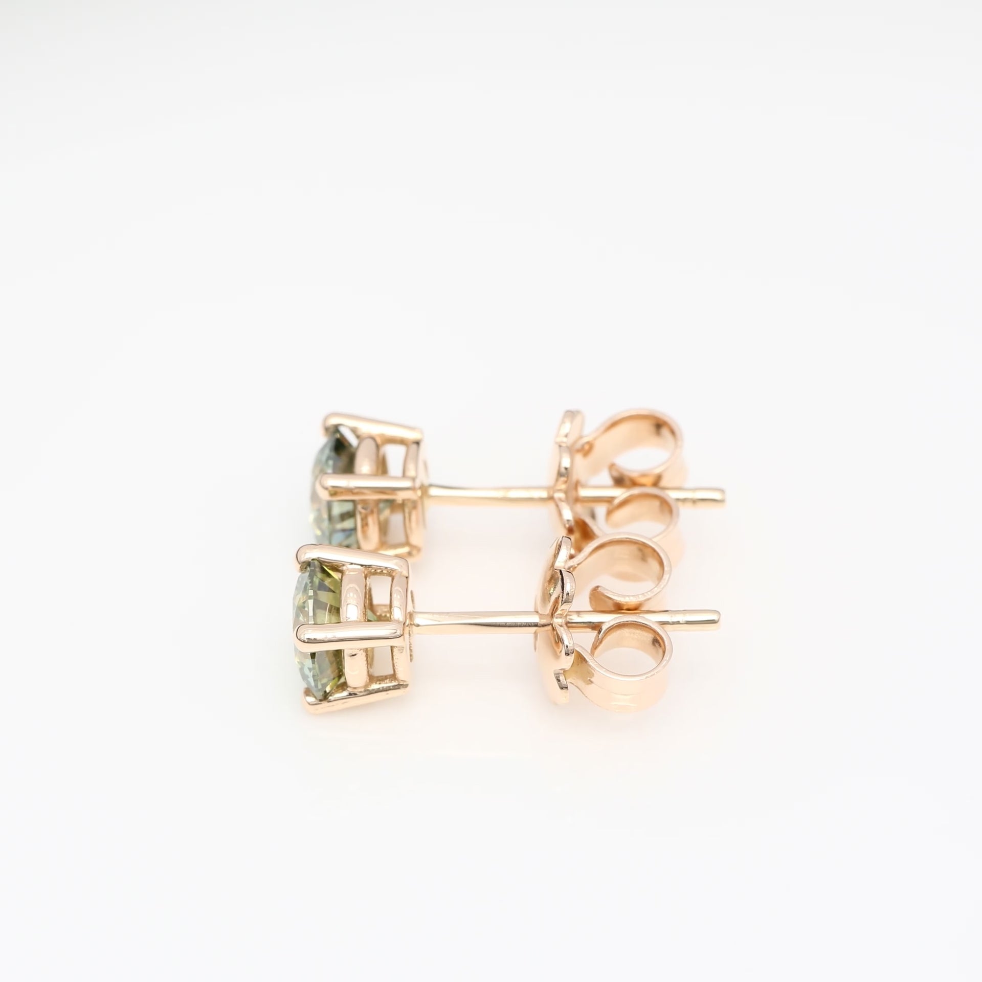 2 x 0.50 CT (GRÖN RUND) DIAMANTÖRHÄNGEN