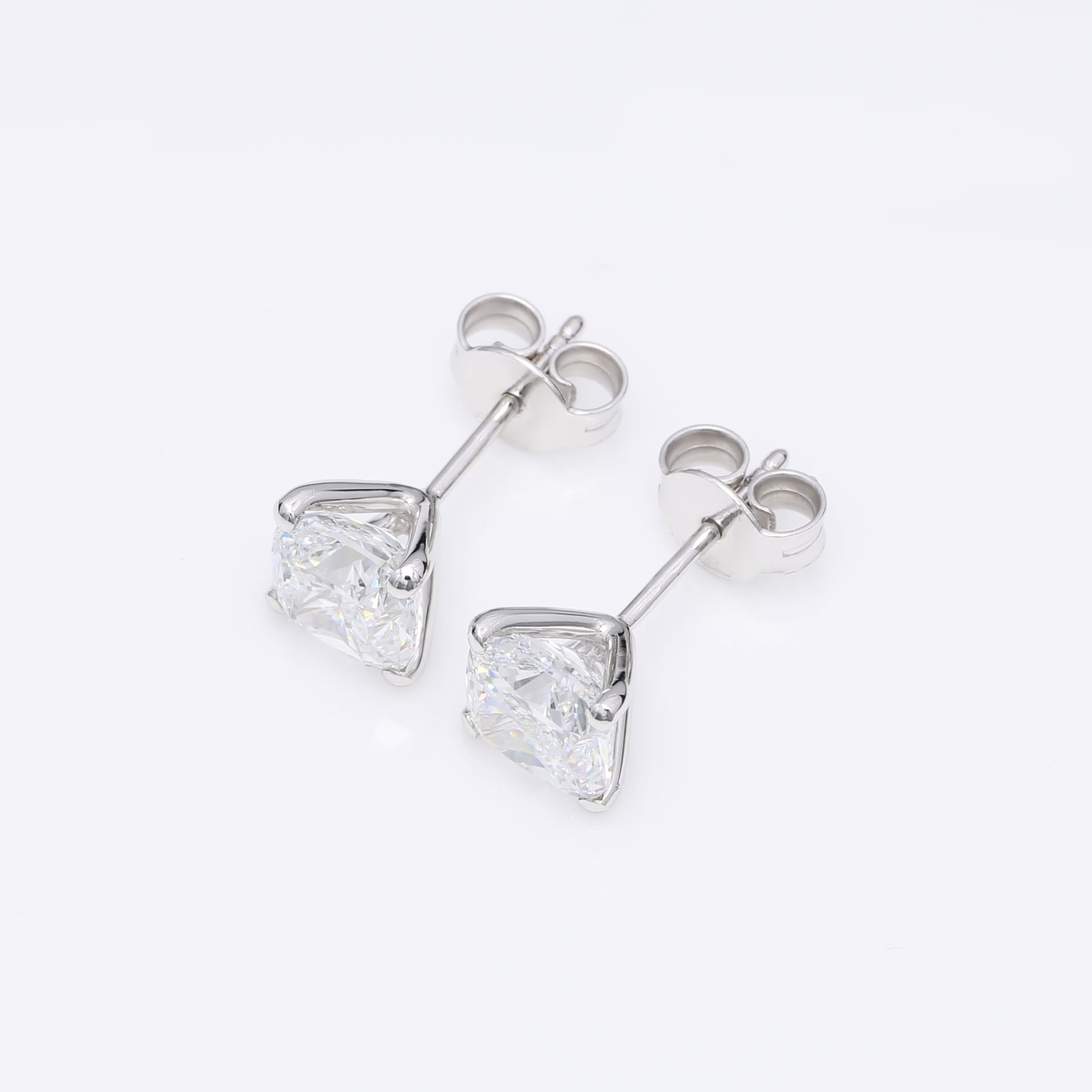 2 x 1.50 CT (KUDDE) DIAMANTÖRHÄNGEN