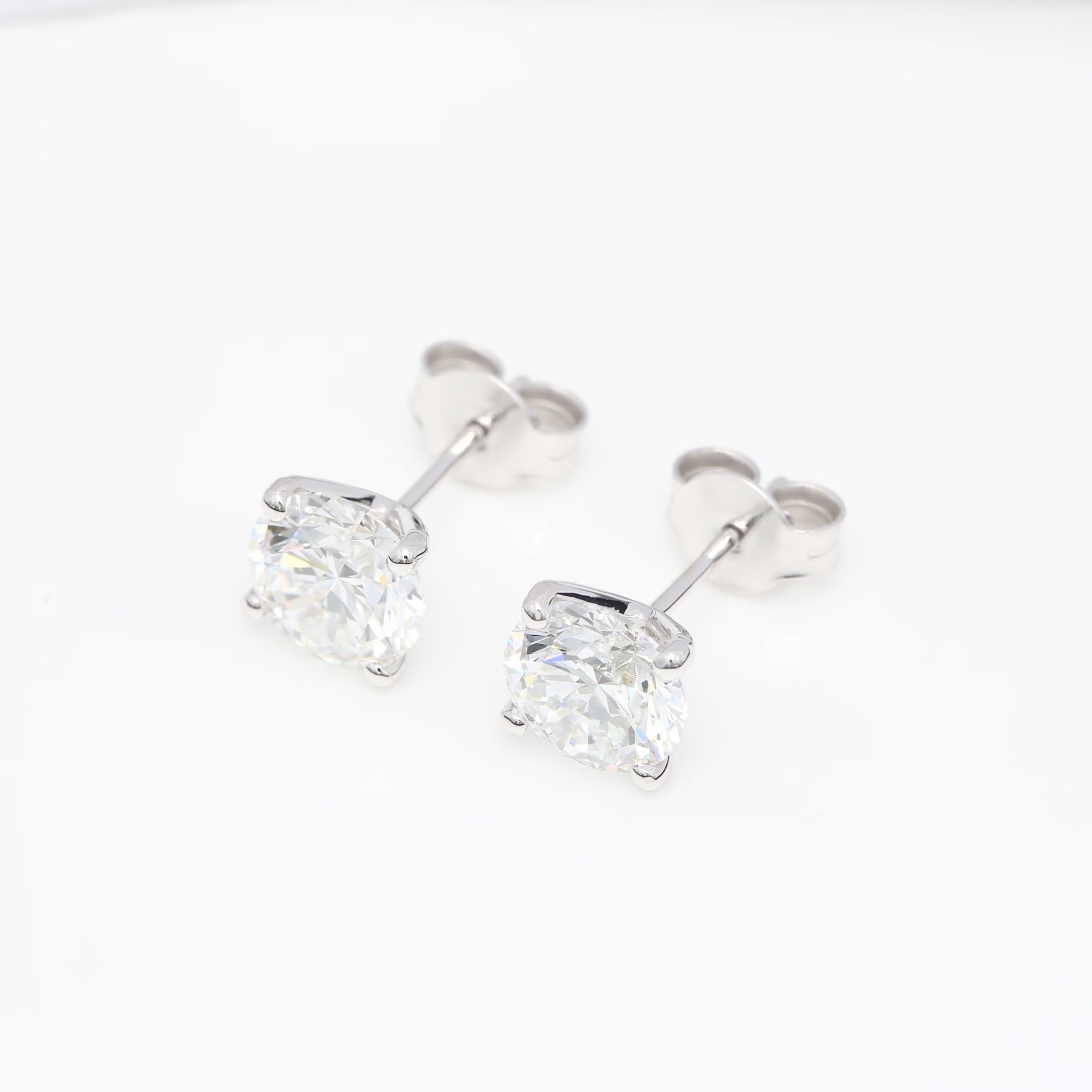 2 x 1.50 CT (RUND) DIAMANTÖRHÄNGEN