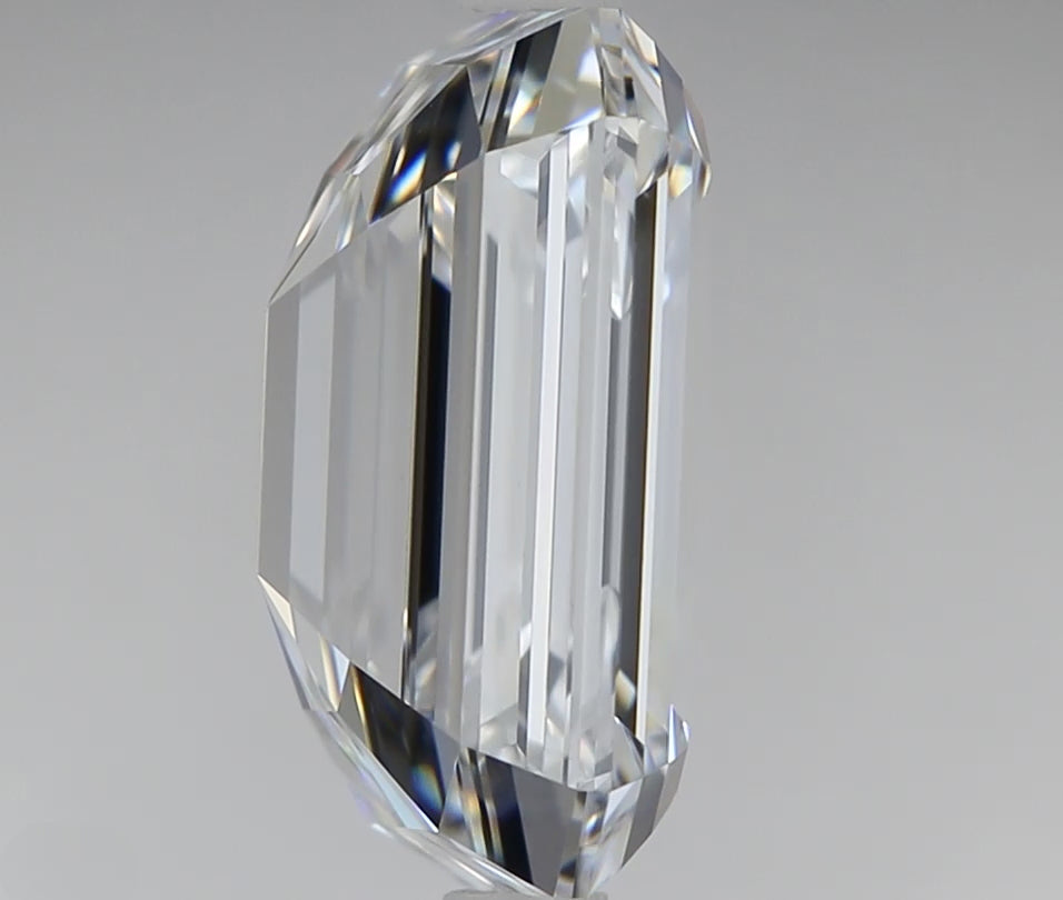 (SMARAGD) LABBODLAD DIAMANT