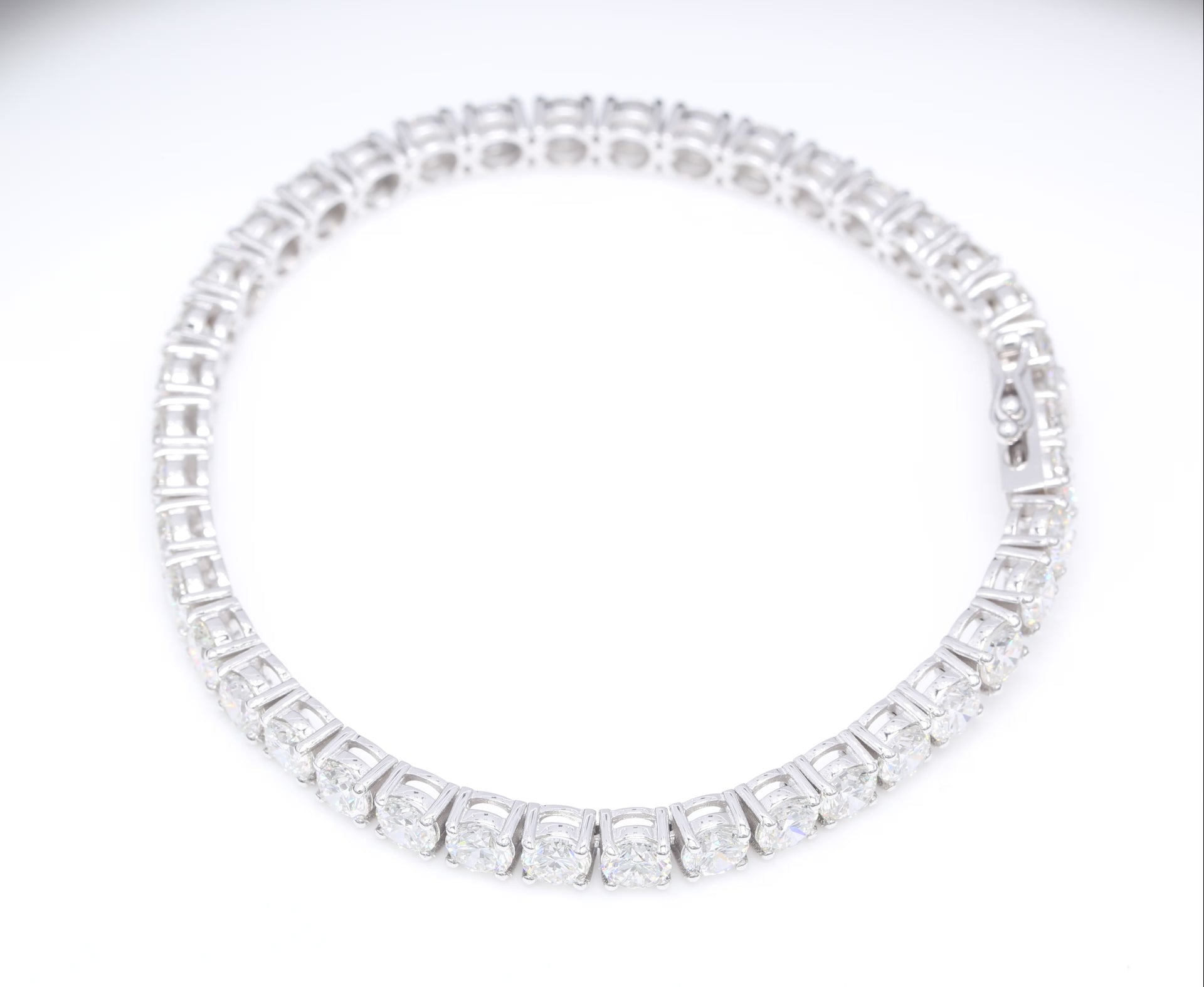 12.00 CT (RUND) TENNISARMBAND