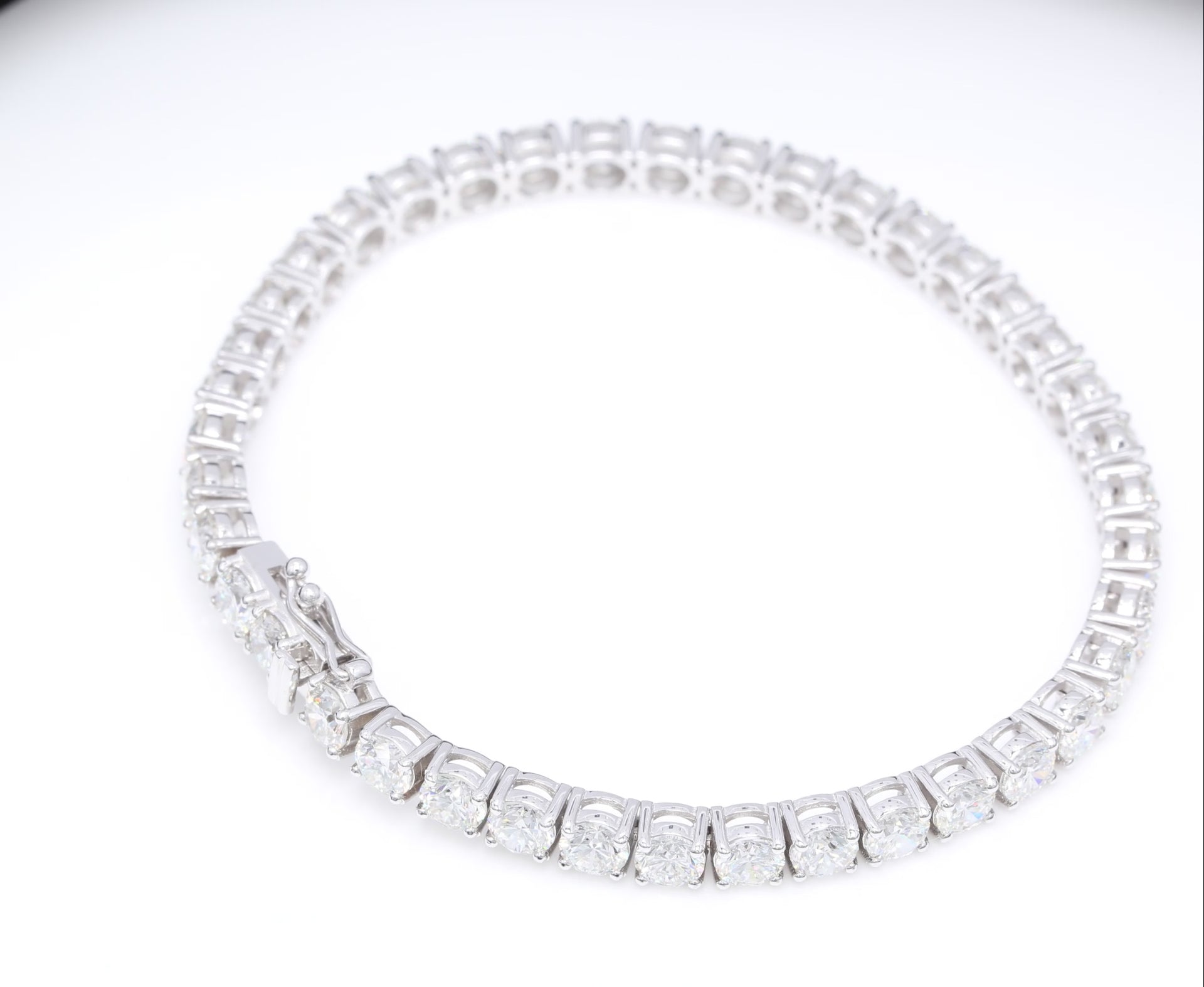 12.00 CT (RUND) TENNISARMBAND