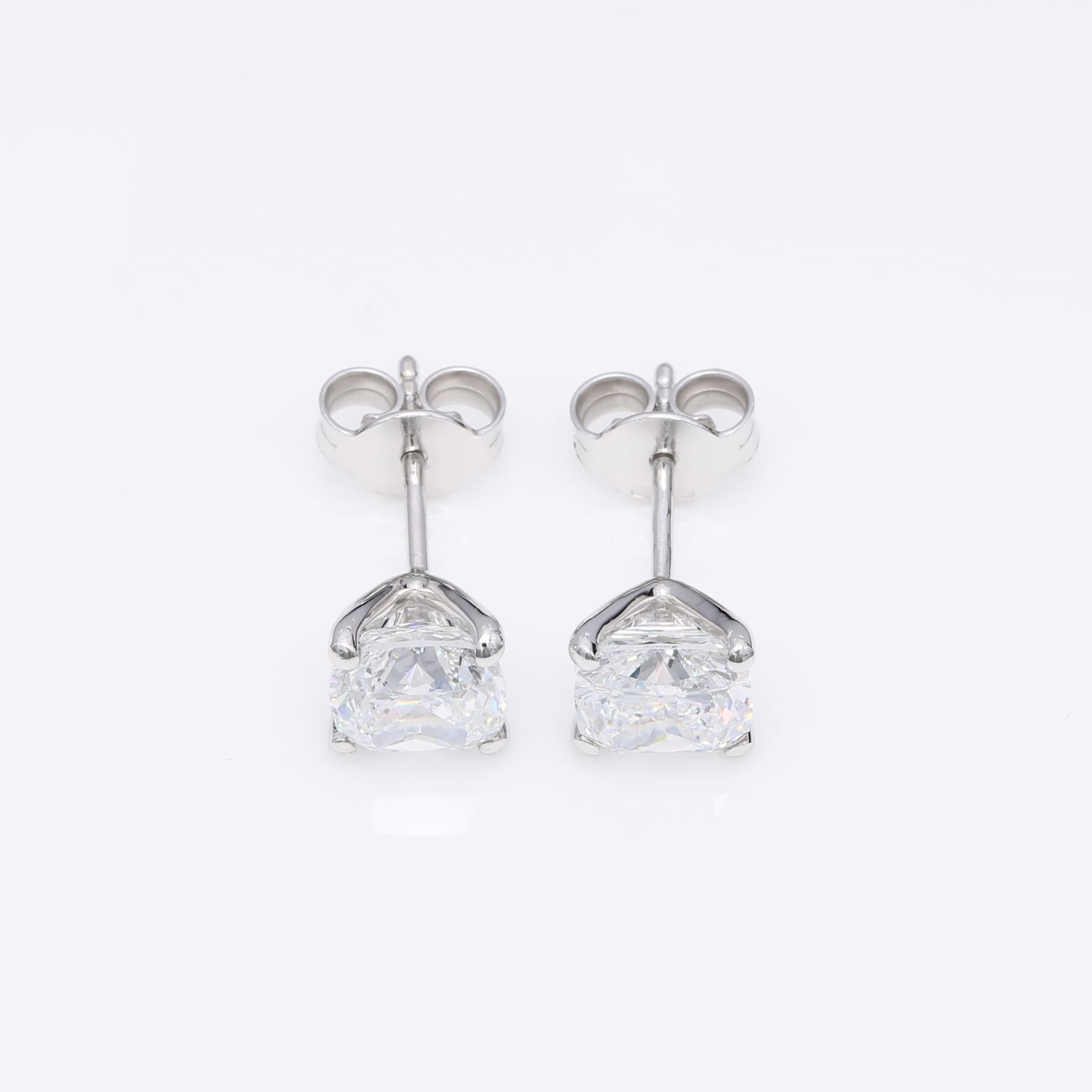 2 x 1.50 CT (KUDDE) DIAMANTÖRHÄNGEN