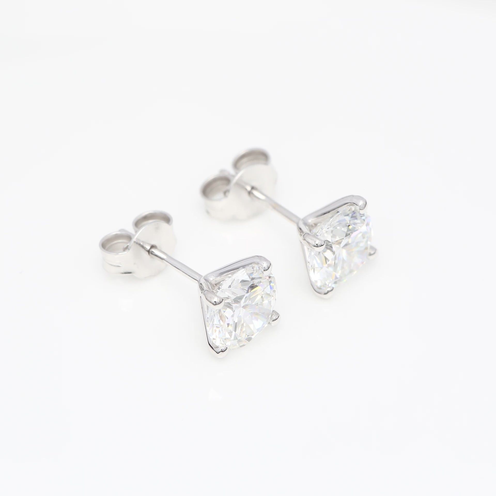 2 x 1.50 CT (RUND) DIAMANTÖRHÄNGEN